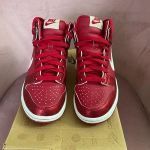 Nike Dunks Limited Edition Valentine’s Day Collection